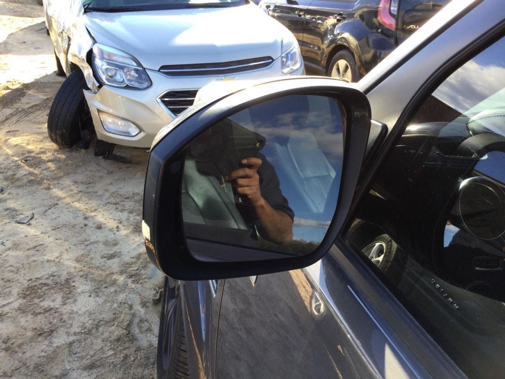 LR4 2016 Glove Box 4915510