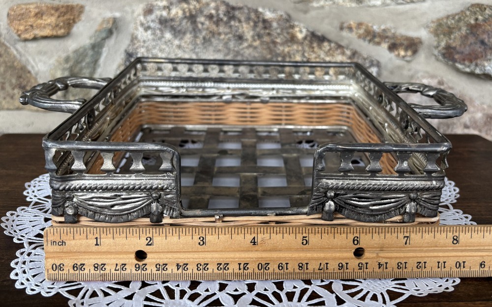 Vntg Studio Silversmith Silverplate & Bamboo Flat Dinner Napkin Holder, Handles