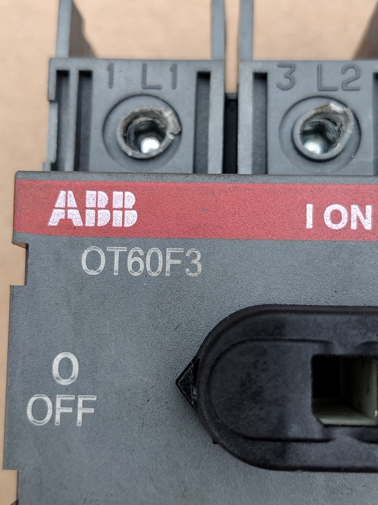 ABB OT60F3 DISCONNECT SWITCH 600VAC 60A 3PH