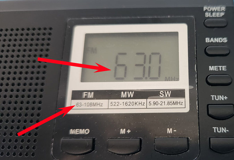 SET - Micro Spy Bug operating outside FM broadcasting area + special FM receiver