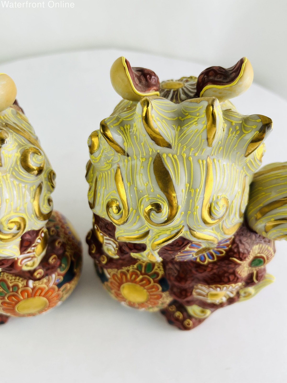 Kutani Shishi Foo Dogs Guardian Lions Red with Gold Accent Vintage Chinoiserie