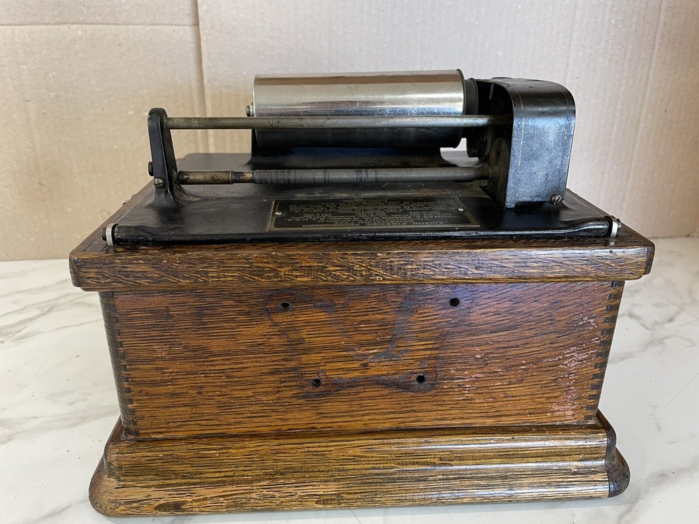 Edison Phonograph Fireside S/N- 110