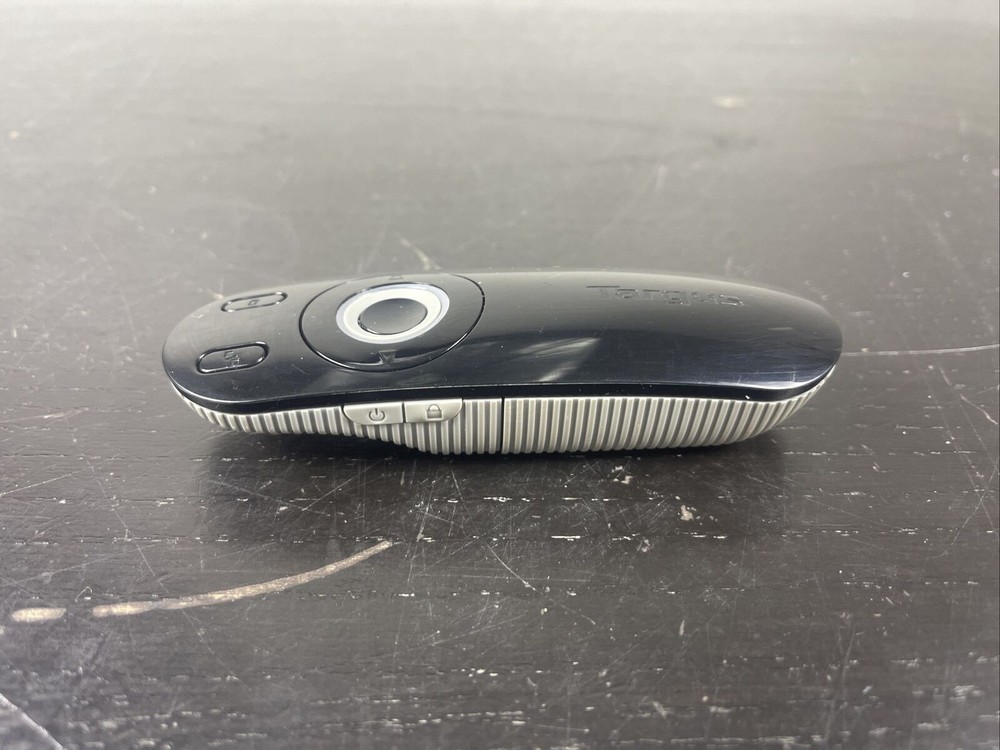 Targus AMP13US Wireless USB Laser Presentation Remote