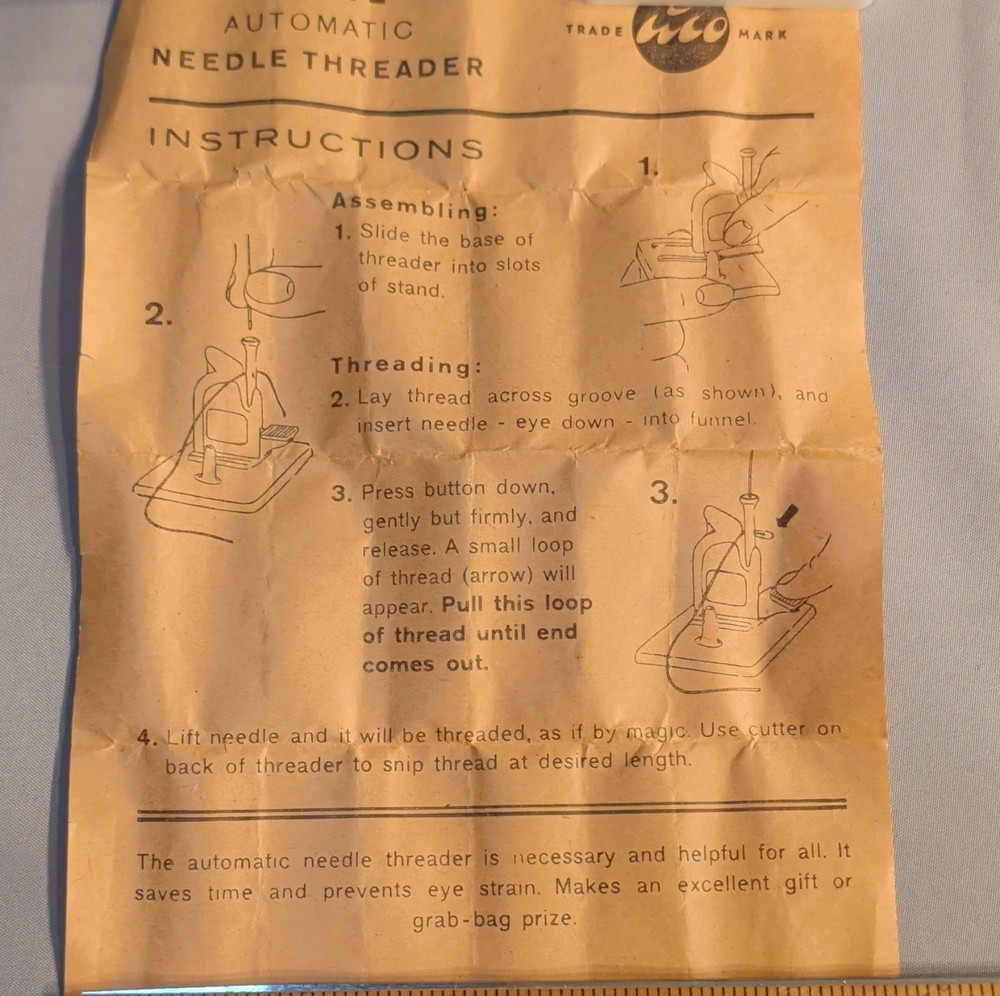 Hexe Automatic Needle Threader Red/White with Box & Instructions for Sewing