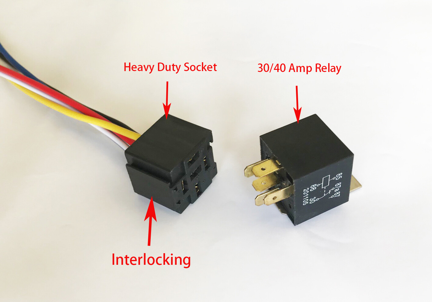 10) 12V 30/40 Amp Waterproofed SPDT Relay + 10) 5 Wire H.D. Interlocking Sockets
