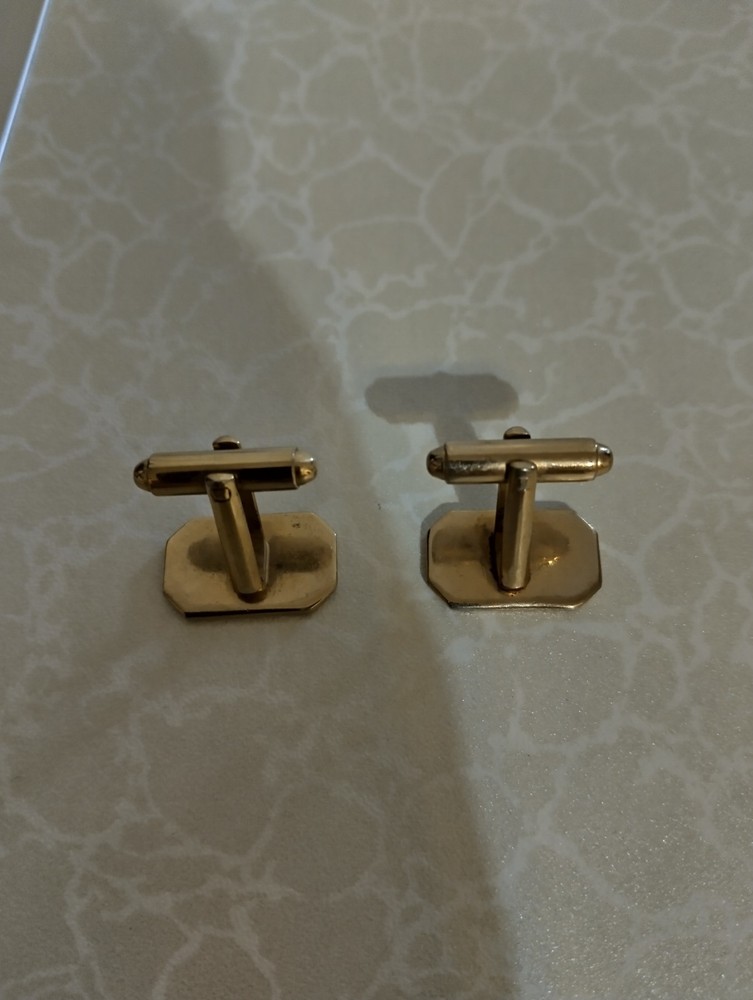 Gold Tone Cuff Link Rectangle Set