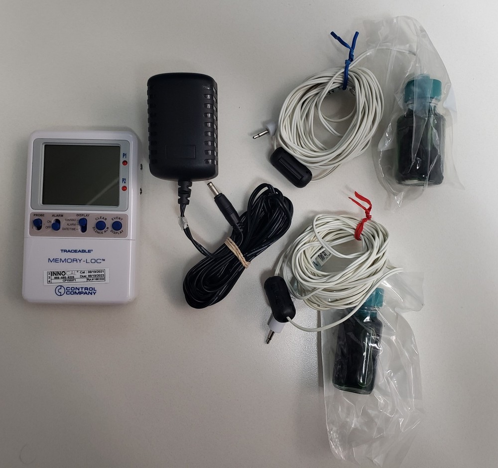 Traceable Memory-Loc Digital Thermometer - Model 6444 Datalogger