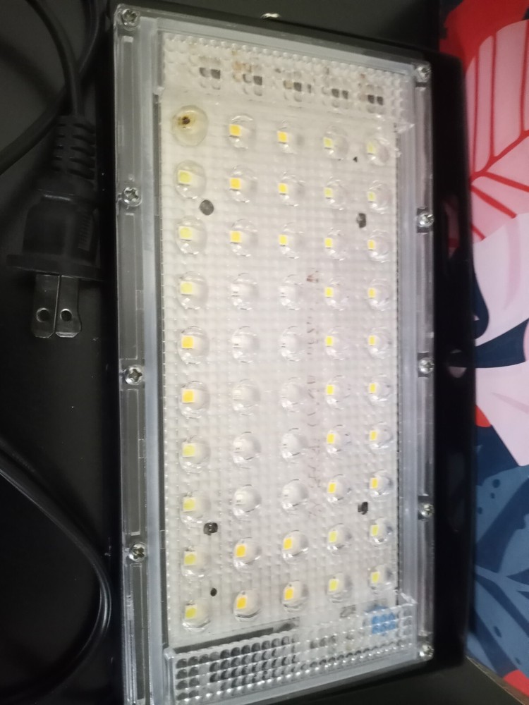 ECRU GROW LIGHT