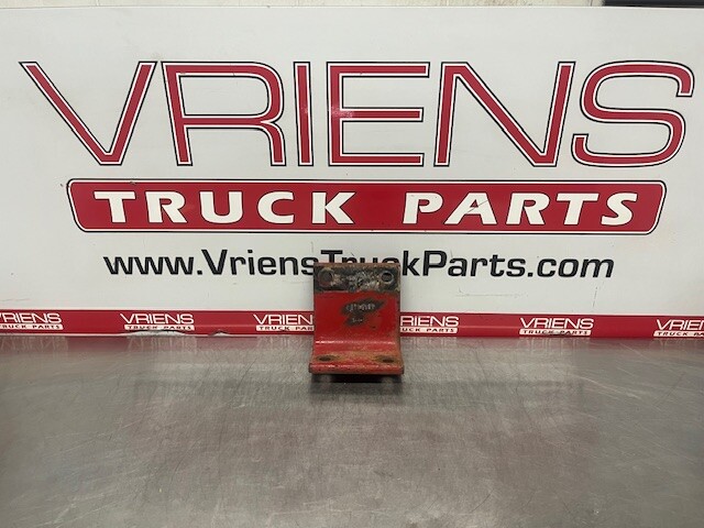 KENWORTH KENWORTH BRACKET-CROSSMEMBER FRONT ENGINE SUPPORT K276-1180