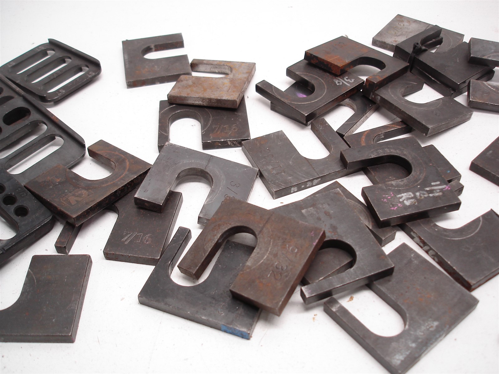 77 NASCAR LOWER CONTROL ARM ECCENTRIC SLUGS & POCKET SLUG PLATES - STEEL & ALUM