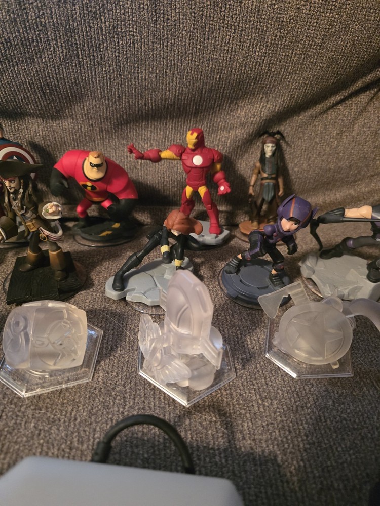 Disney Infinity Figure And Base Lot