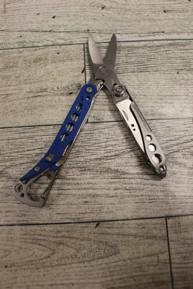Leatherman Style CS 44-60 Multitool with K2 Flashlight - Used
