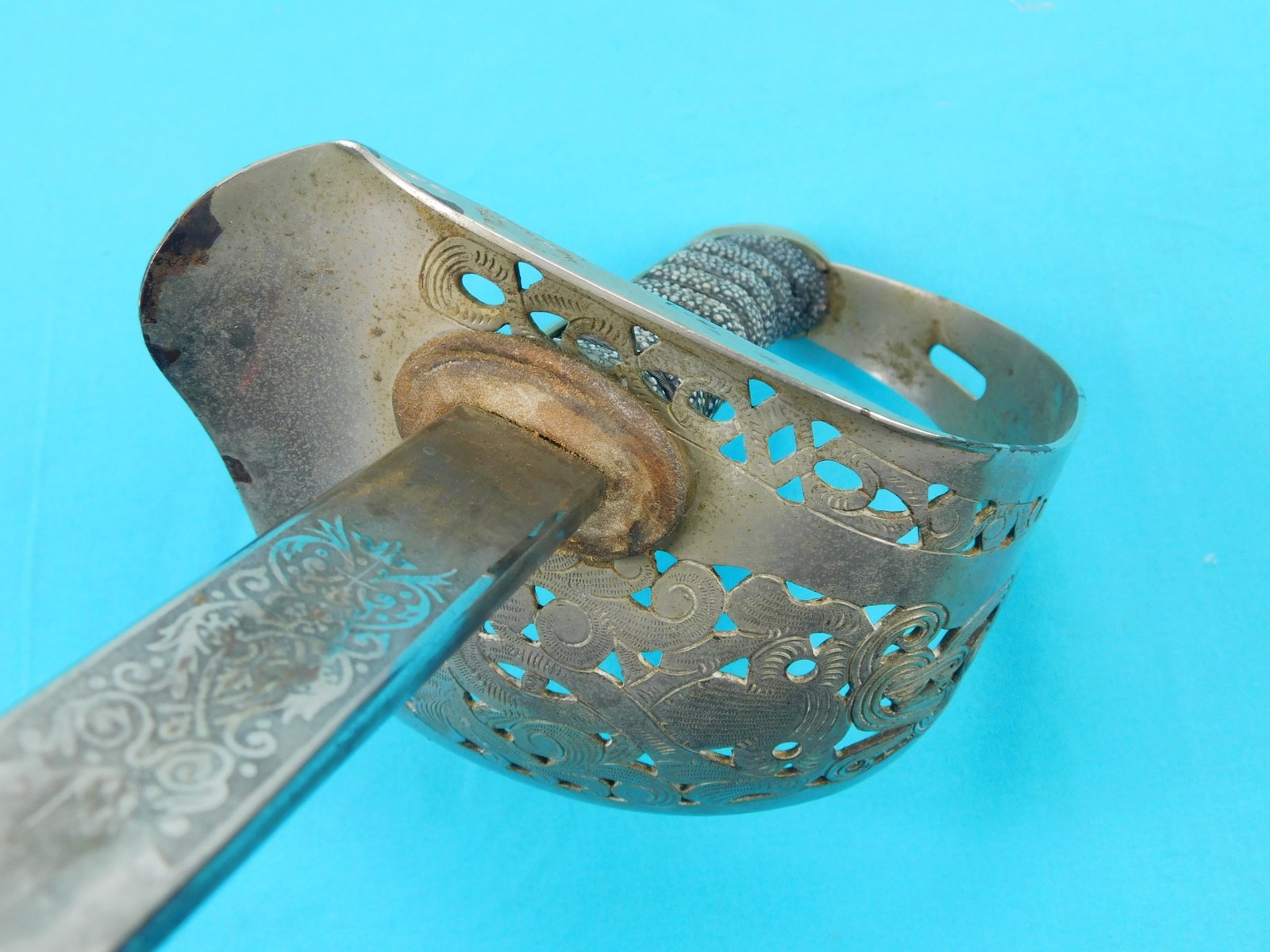 Antique British English WW1 Model 1897 Officer's Sword w/ Scabbard