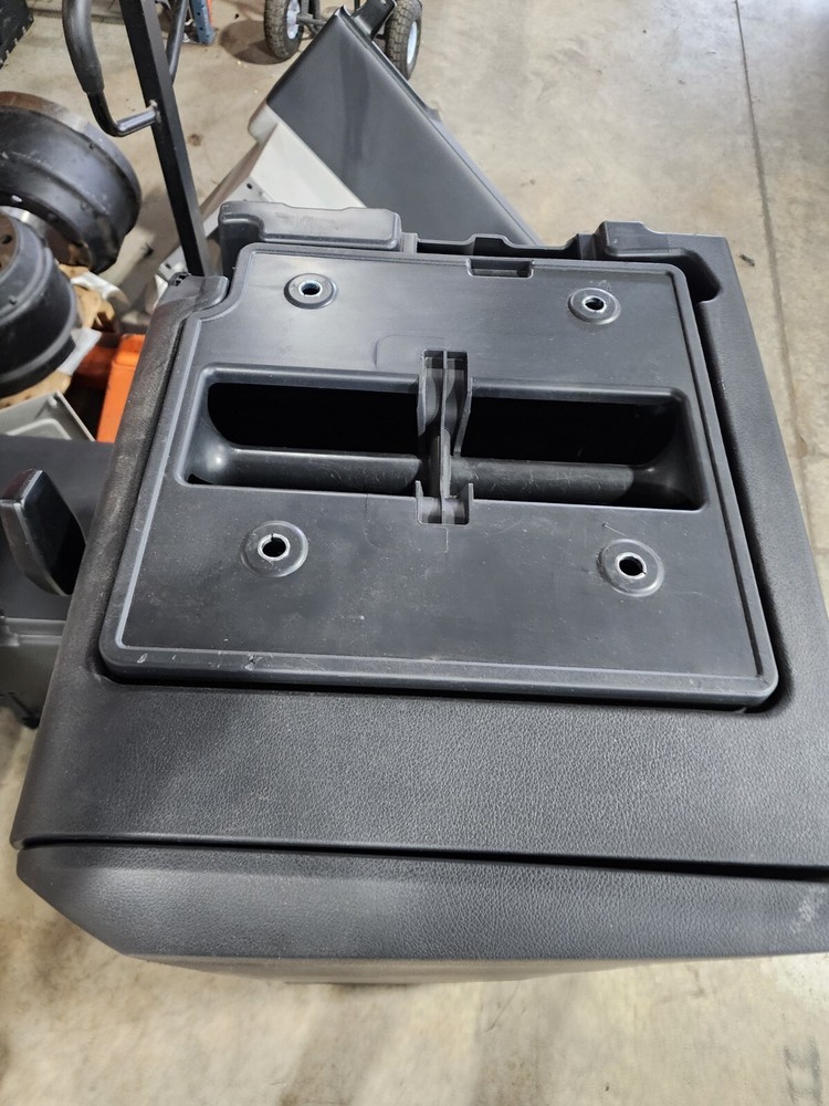 2023 Freightliner Cascadia Sleeper storage Cabinet