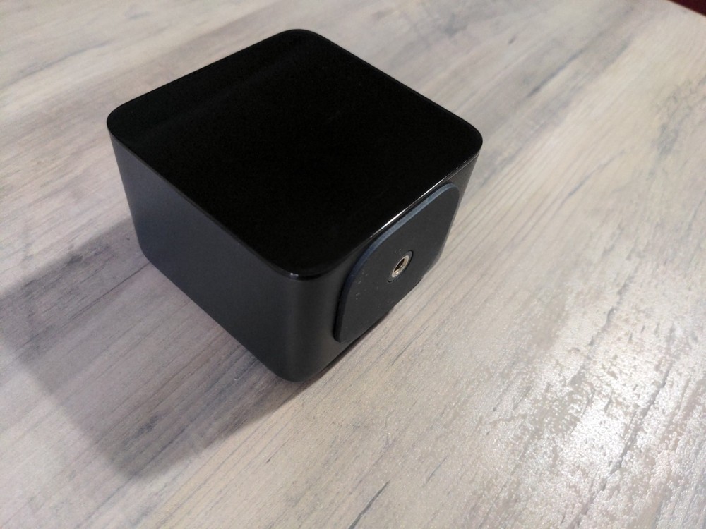 HTC Vive VR Base Station 1.0 Lighthouse & Power Adaptor & Mount & Hardware