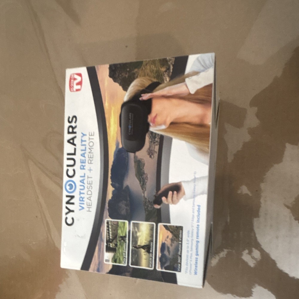 Cynoculars Virtual Reality Headset + Remote, 360° Viewing, Adjustable Distance