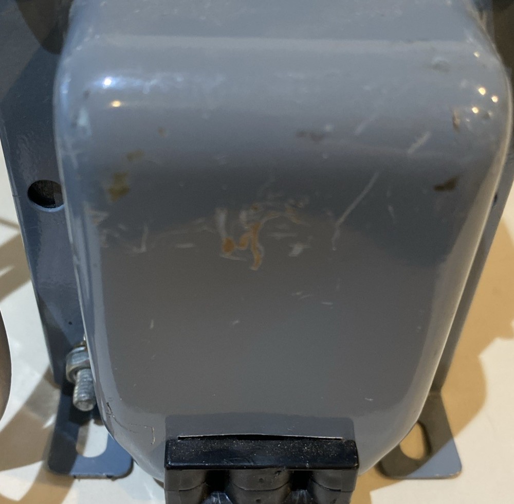 Triad N-4M Step down Autotransformer Transformer 230 Volt