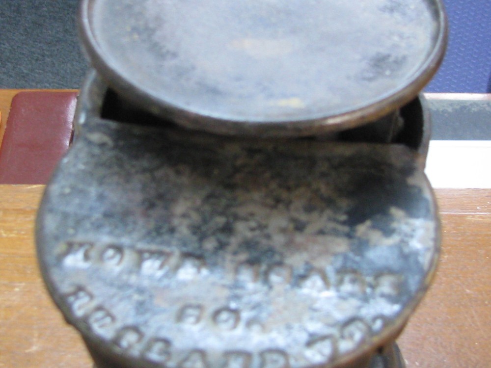 VINTAGE HOWE CAST IRON FISH TAIL SCALE