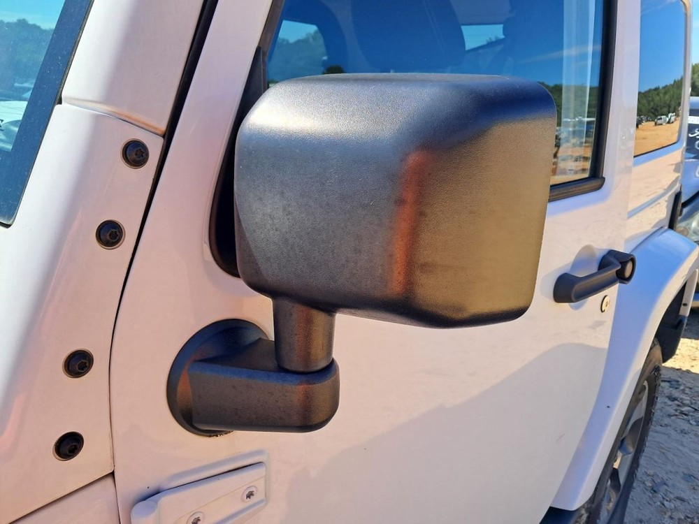 TJ 2017 Glove Box 4810545