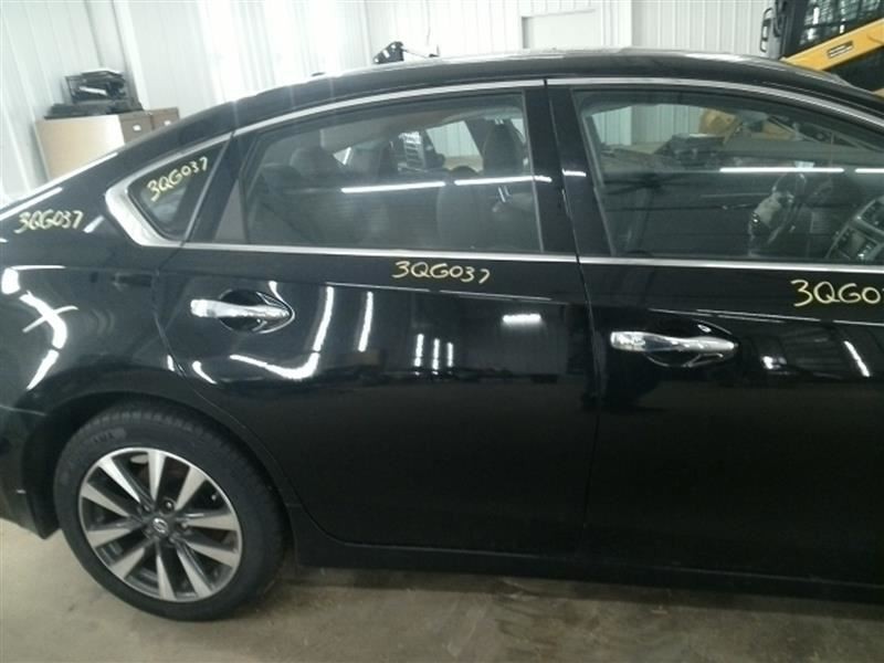 ALTIMA 2017 High Mounted Stop Light 104658355