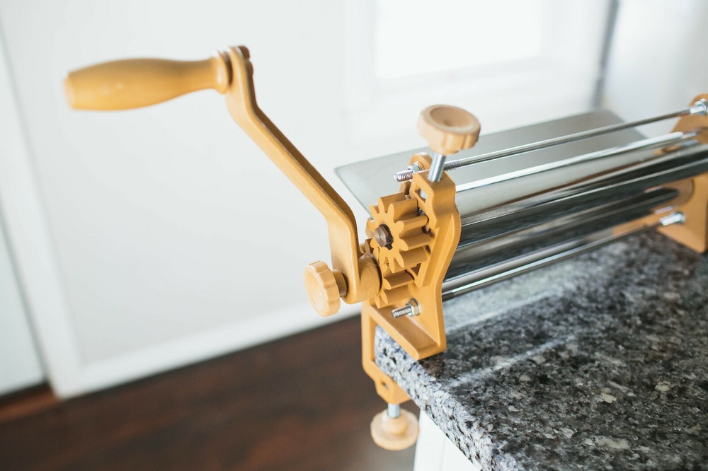 Replacement HANDLE or CRANK for manual Dough Sheeters. Models 12" and 19".