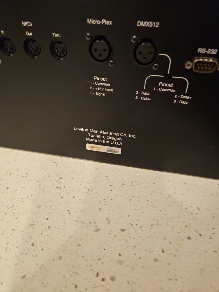 Leviton Rackmount MLC 128R Motorized Lighting Controller Unit Only Untested