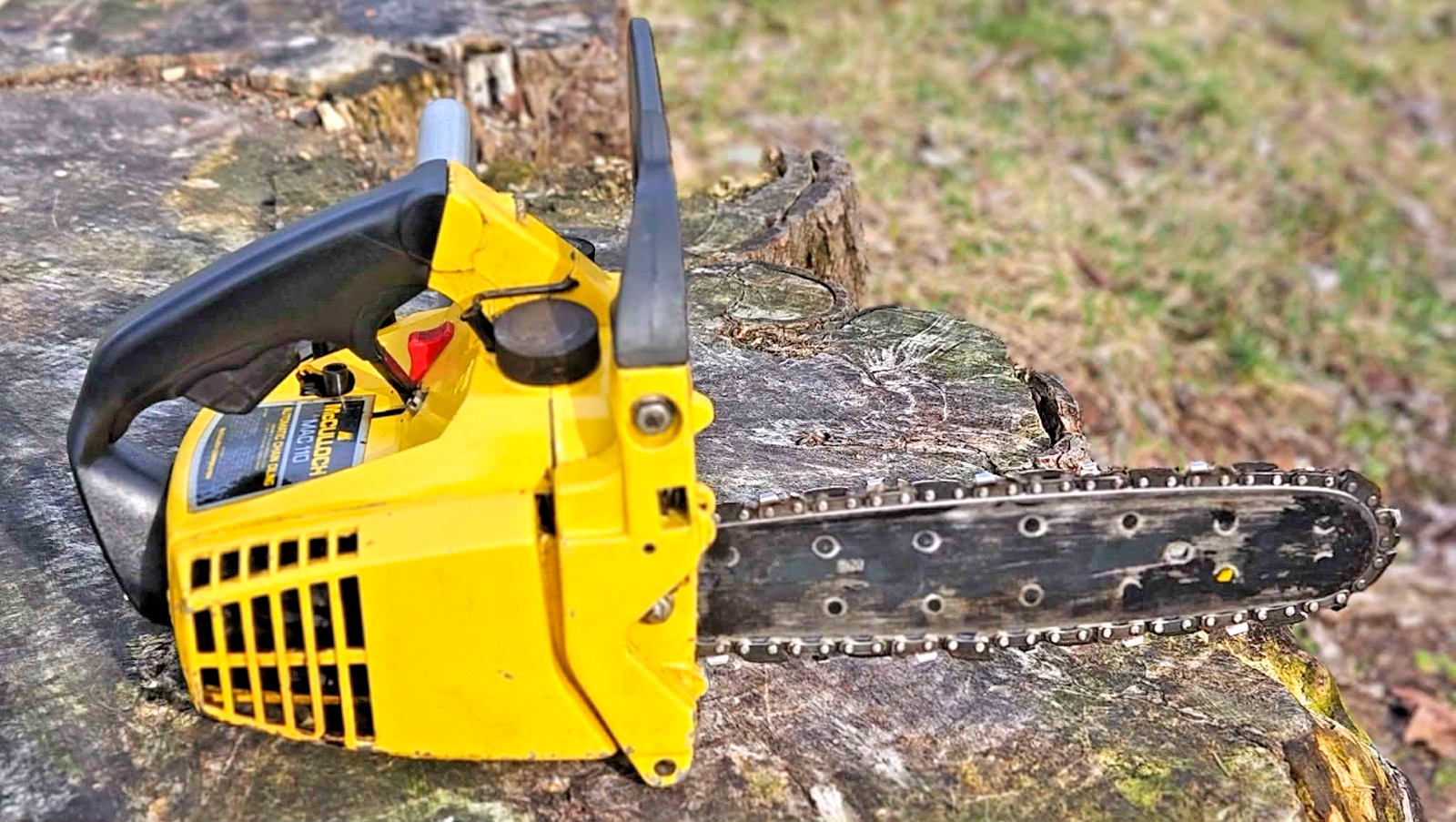 McCulloch Mac 110 Chainsaw Good Compression & Spark VTG Needs Carb rebuild