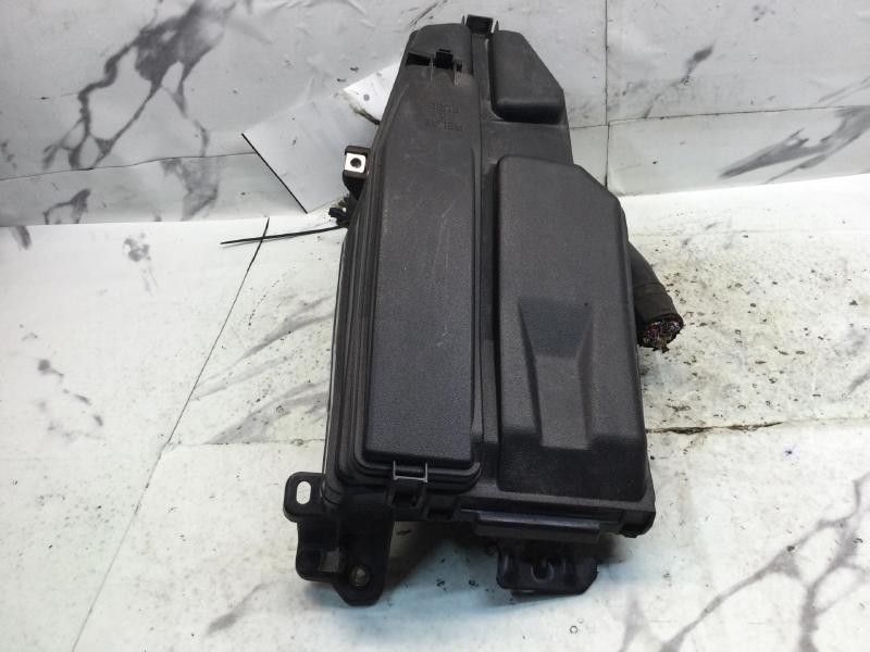 2007-2017 Lexus LS460 Engine Fuse Box OEM