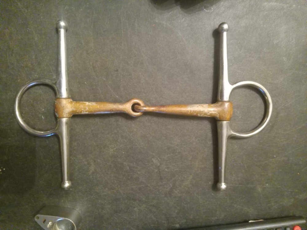 Used eggbutt full cheek snaffle Bit 5 1/2 in copper mouth