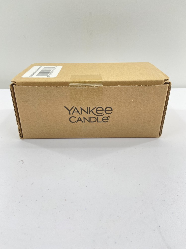 Yankee Candle Scentplug Starter Set With Diffuser & 3 Bulbs- Midsummer's Night