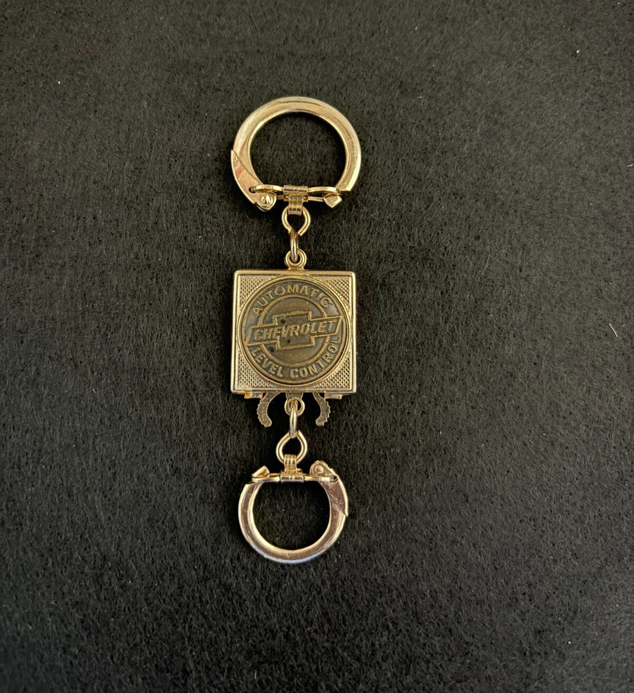 Chevrolet Automatic Level Control Pull Apart Gold Keychain