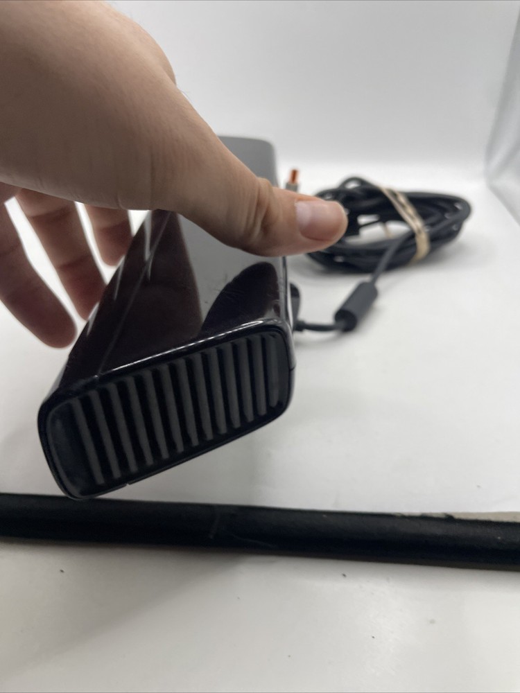 Microsoft Xbox 360 Kinect Sensor Bar & 6 Games Bundle Tested