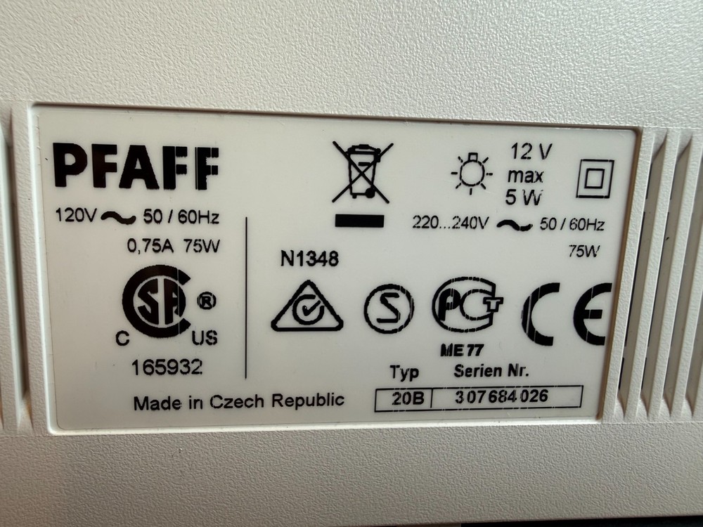 PFAFF Performance 2056 Sewing Machine