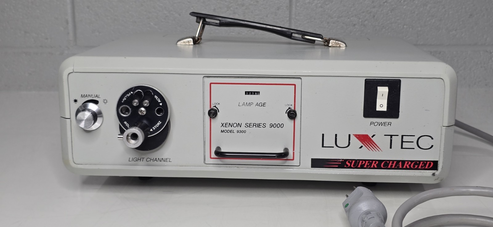 Luxtec 9300 Xenon Series 9000 Light Source