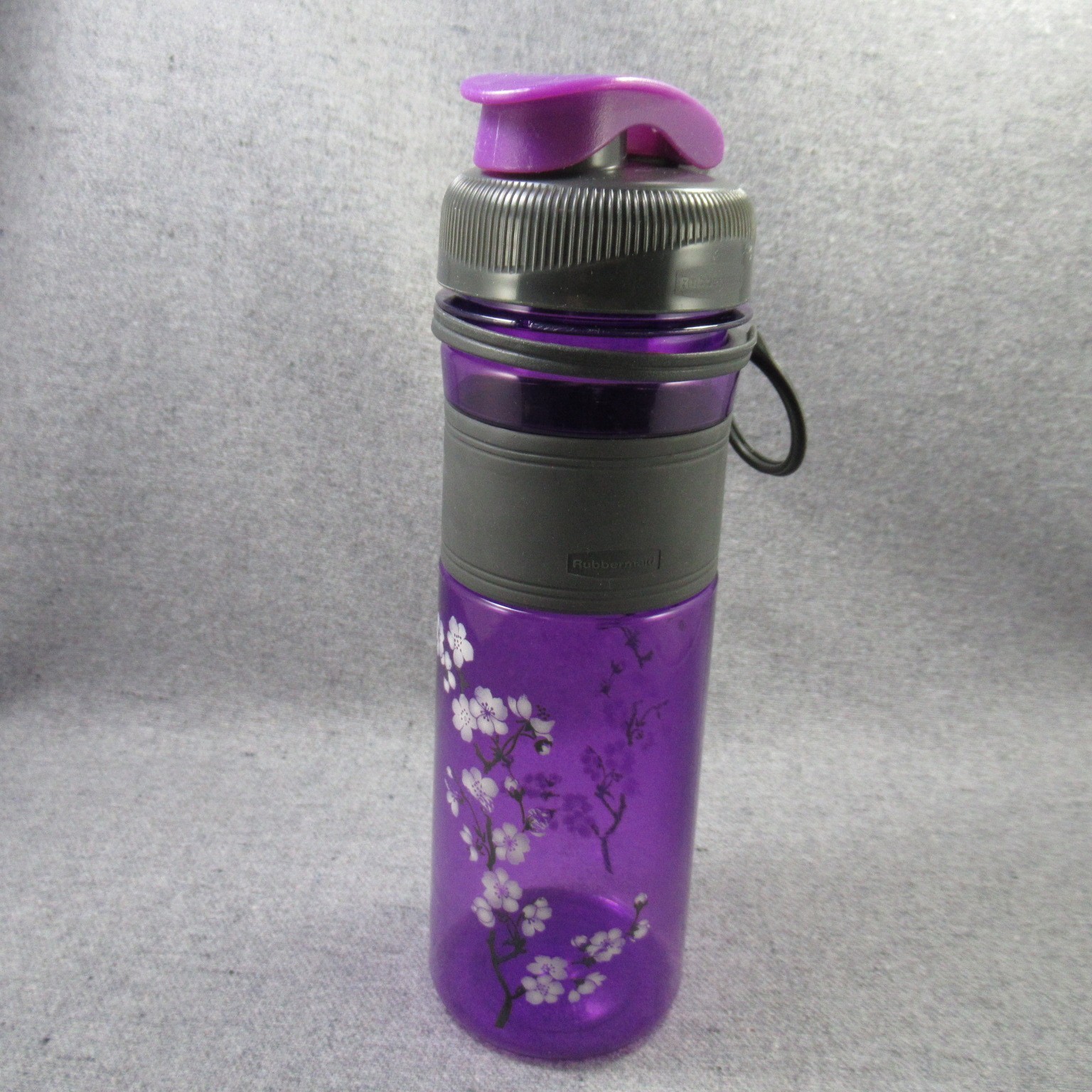 Rubbermaid Design Series Chug 20 Oz Water Bottle Flip Top Flowers Purple Gray