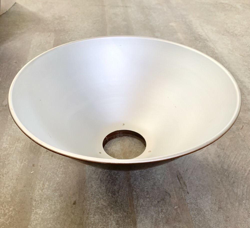 Speedotron Brown Line 16" Reflector