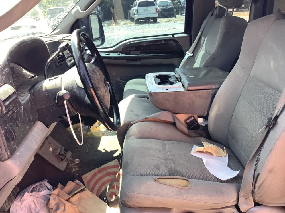 F250SD 2006 Glove Box 4708083