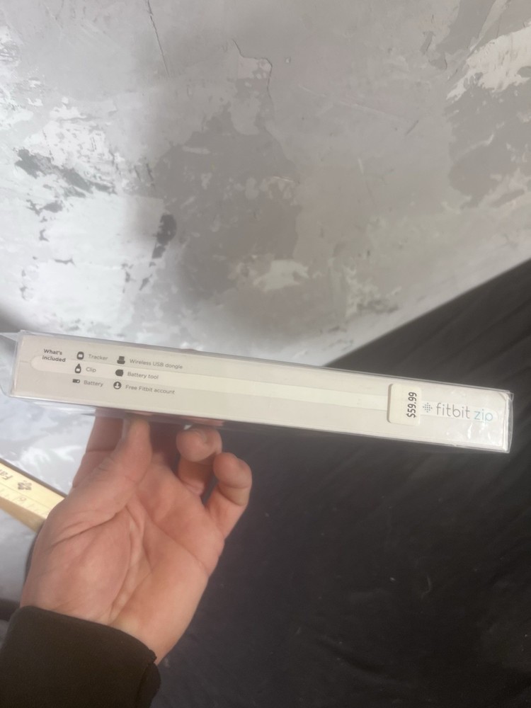 Fitbit Zip Wireless Activity Tracker pink - B3a