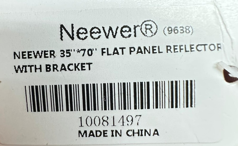 Neewer 35 x 70 in Flat Panel Reflector with Bracket Black