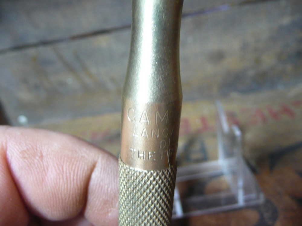 Gam Mfg. Co. Multiple screwdriver set, 4 in 1.
