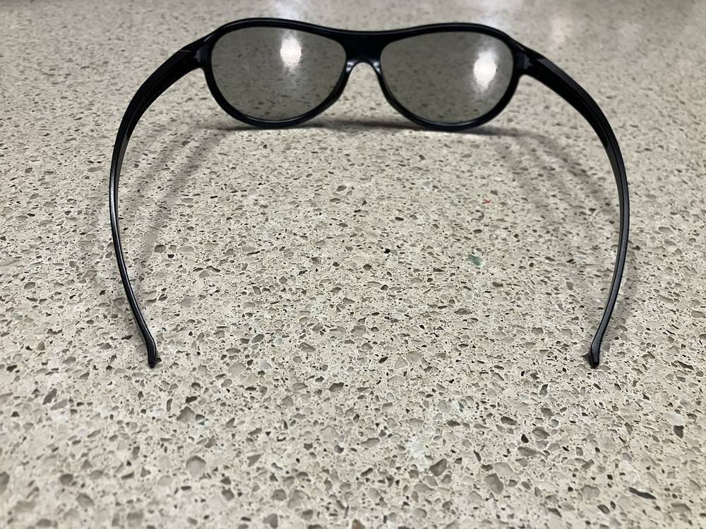 LG Cinema 3D Glasses Black Frames. Passive Technology 3D
