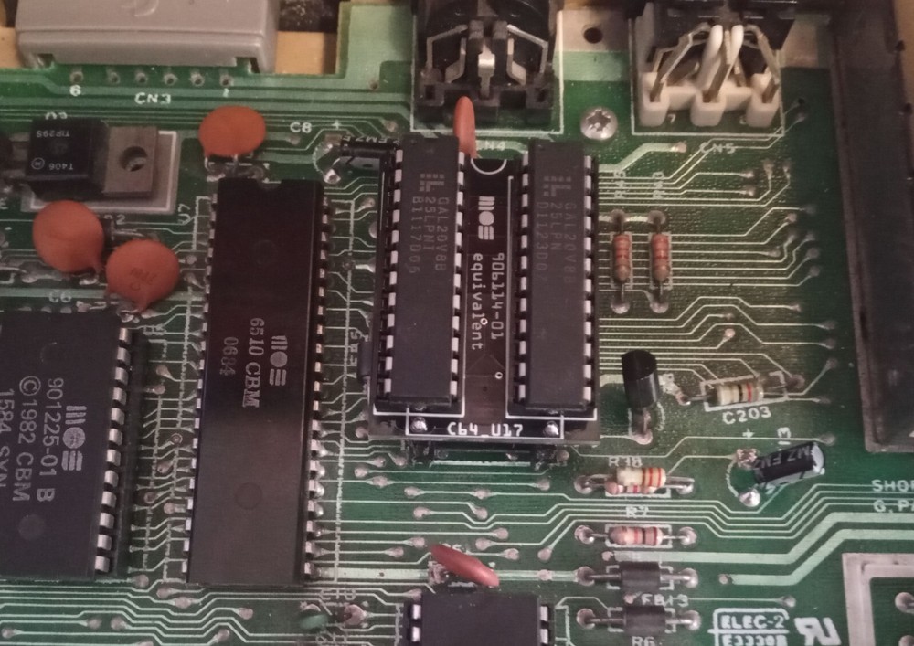 PLA replacement for Commodore 64 C64 & SX-64 - 906114-01 - Read description (Bk)