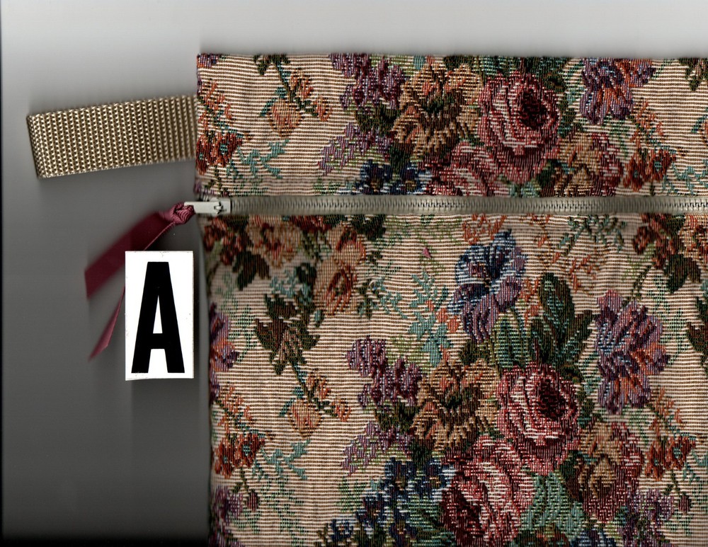 Utility bag 8"x 9", zippered pocket