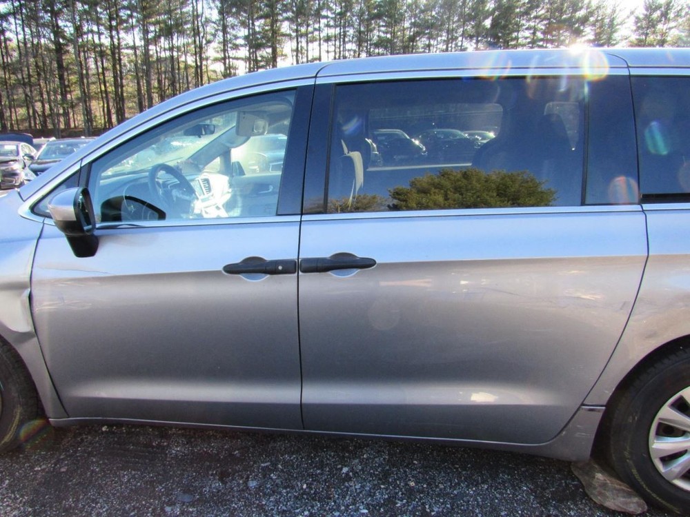 PACIFICA 2018 Glove Box 1015040