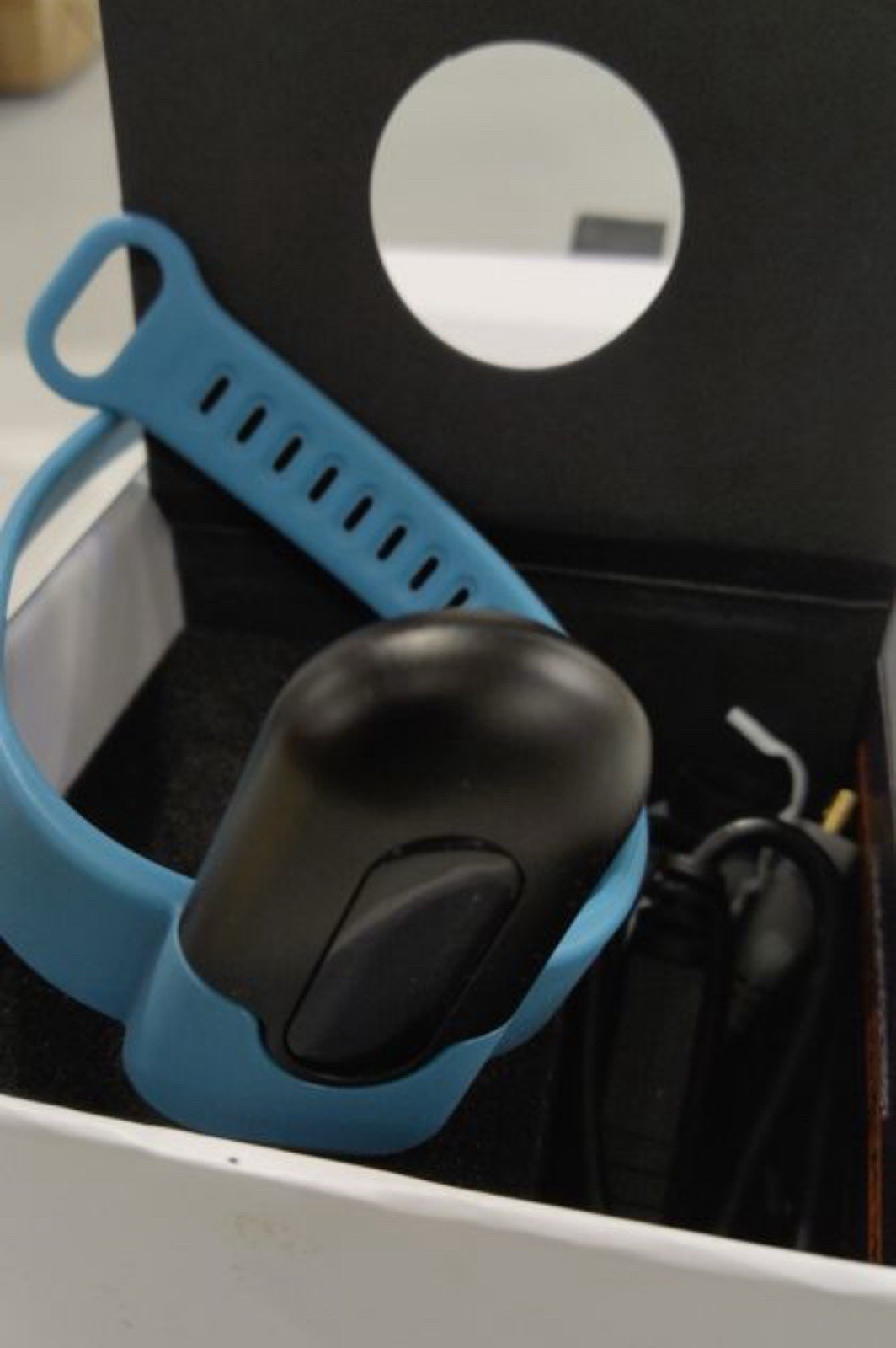 Vibeat OxyU Wrist Pulse Oximeter Oxygen Monitor