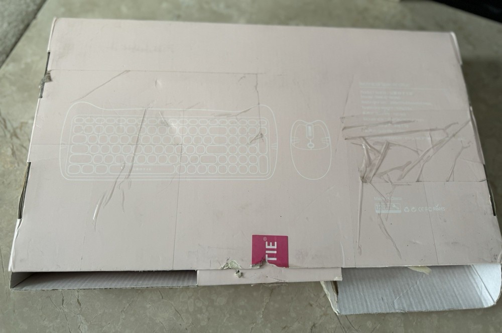 Open Box Ubotie Pink Cat Wireless Keyboard & Mouse Set See Notes