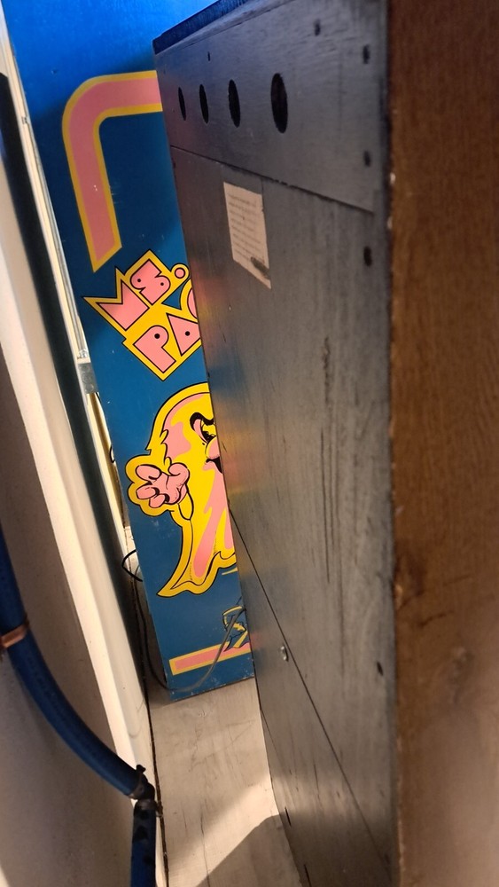 FROGGER ARCADE MACHINE by SEGA 1981 (Excellent Condition) *RARE*