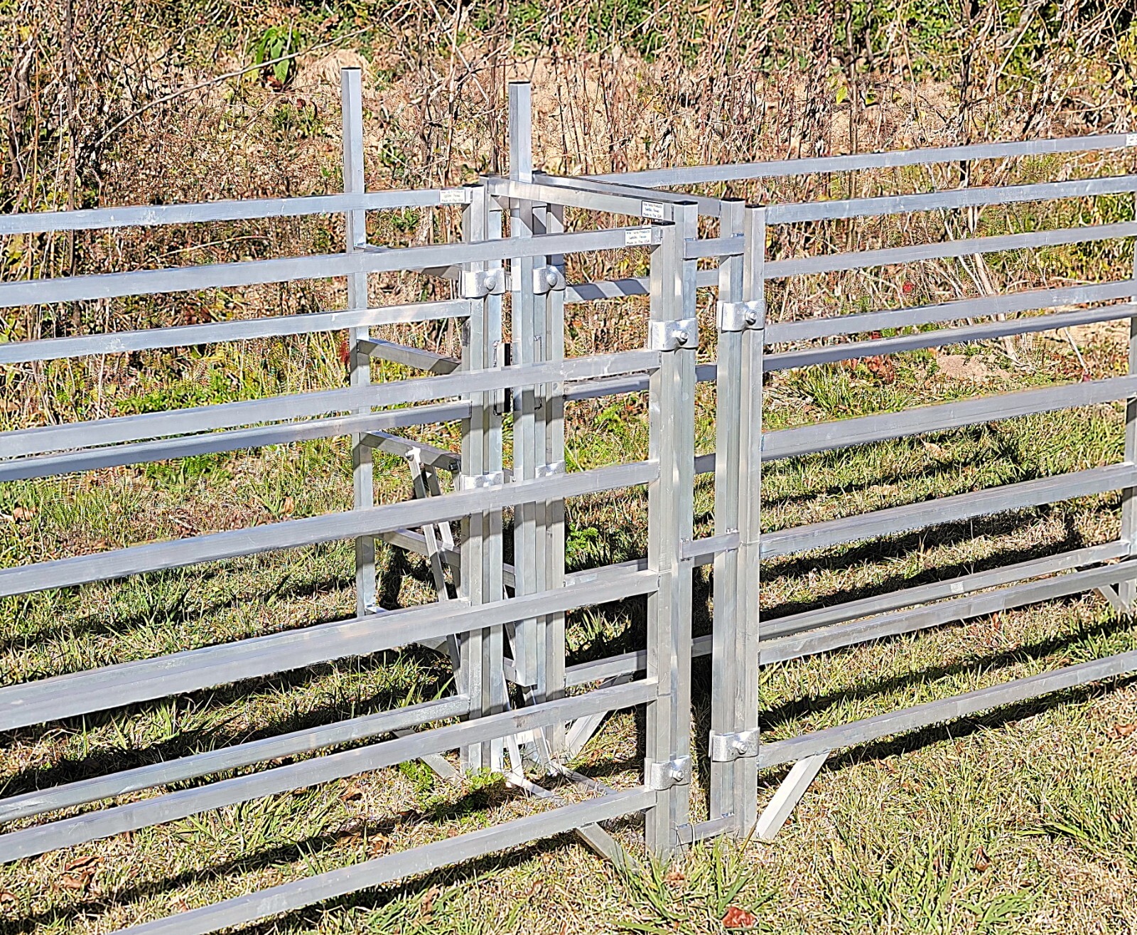 Aluminum 40-Inch-Tall Sheep & Goat Sliding Stop Gate 4 Sorting Alley Pen Systems