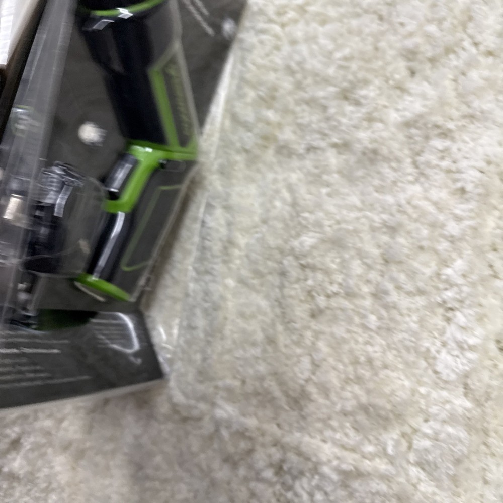 Greenworks 8V Screwdriver with 2 bits New