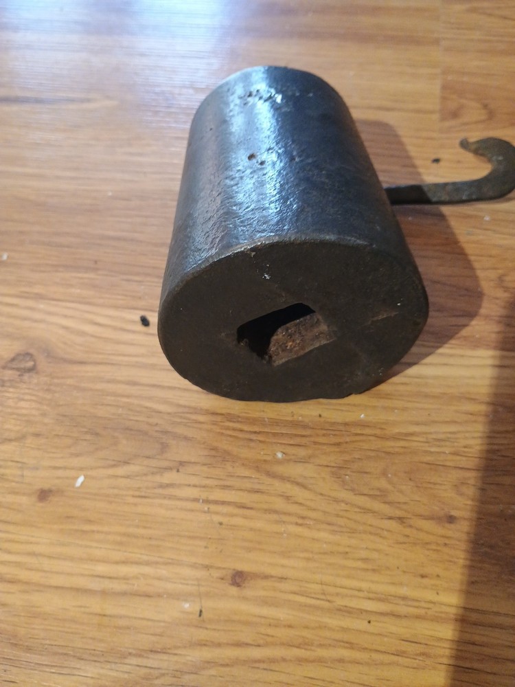 Antique Cotton Scale Weights With Hooks